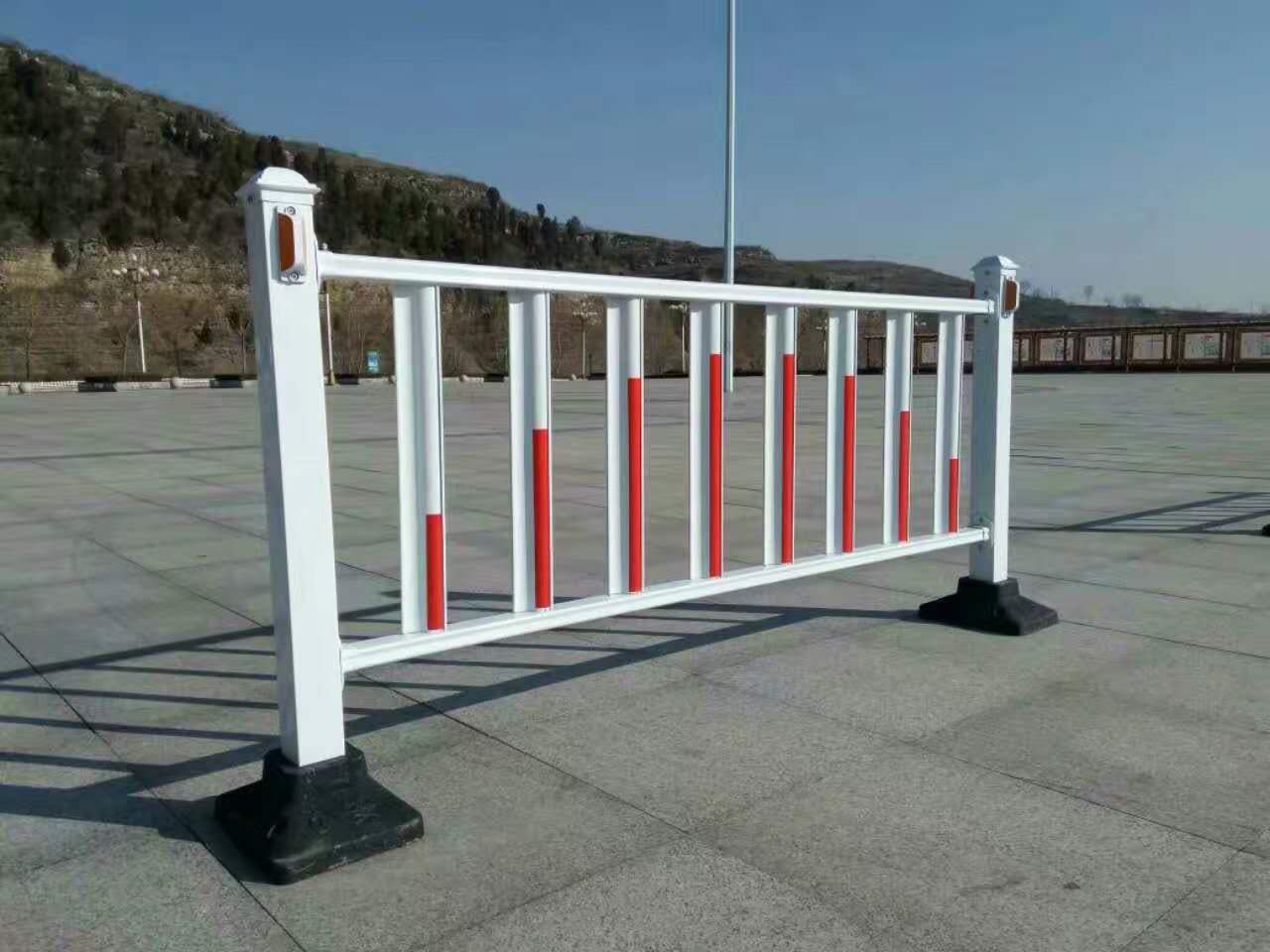 1522906064877461.jpg 護欄網,市政護欄網,欄網廠家