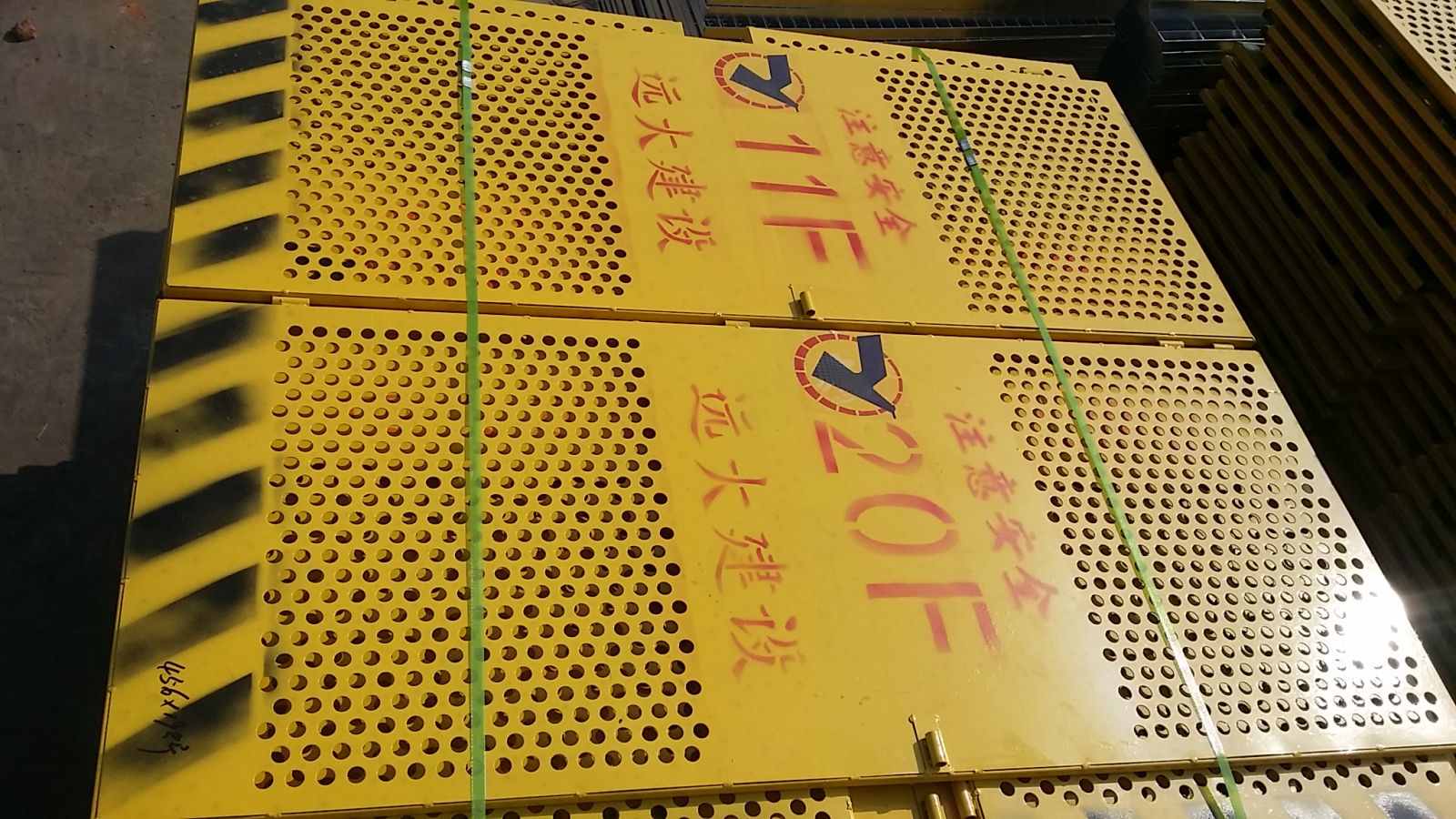 1523177799162961.jpg 護(hù)欄網(wǎng),市政護(hù)欄網(wǎng),欄網(wǎng)廠家