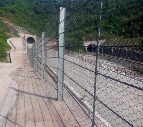 鋼絲繩防護網(wǎng) 鋼絲繩防護網(wǎng)