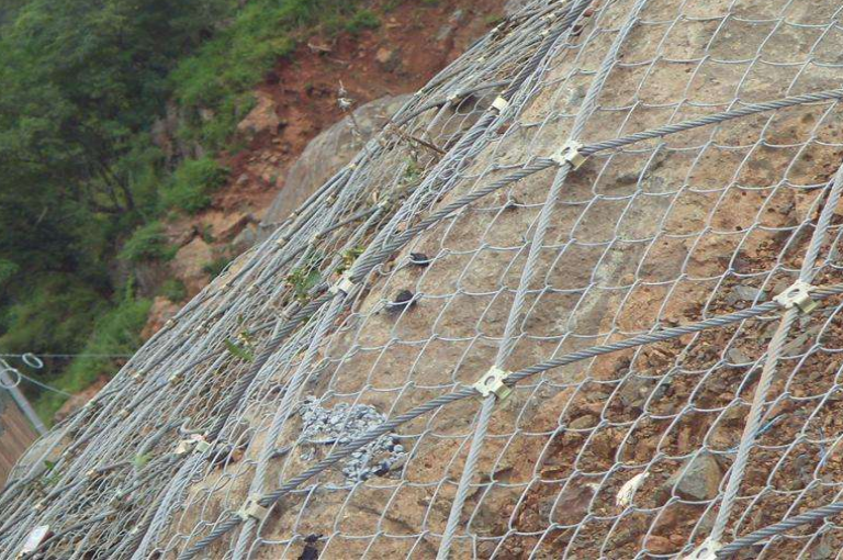 柔性邊坡防護網